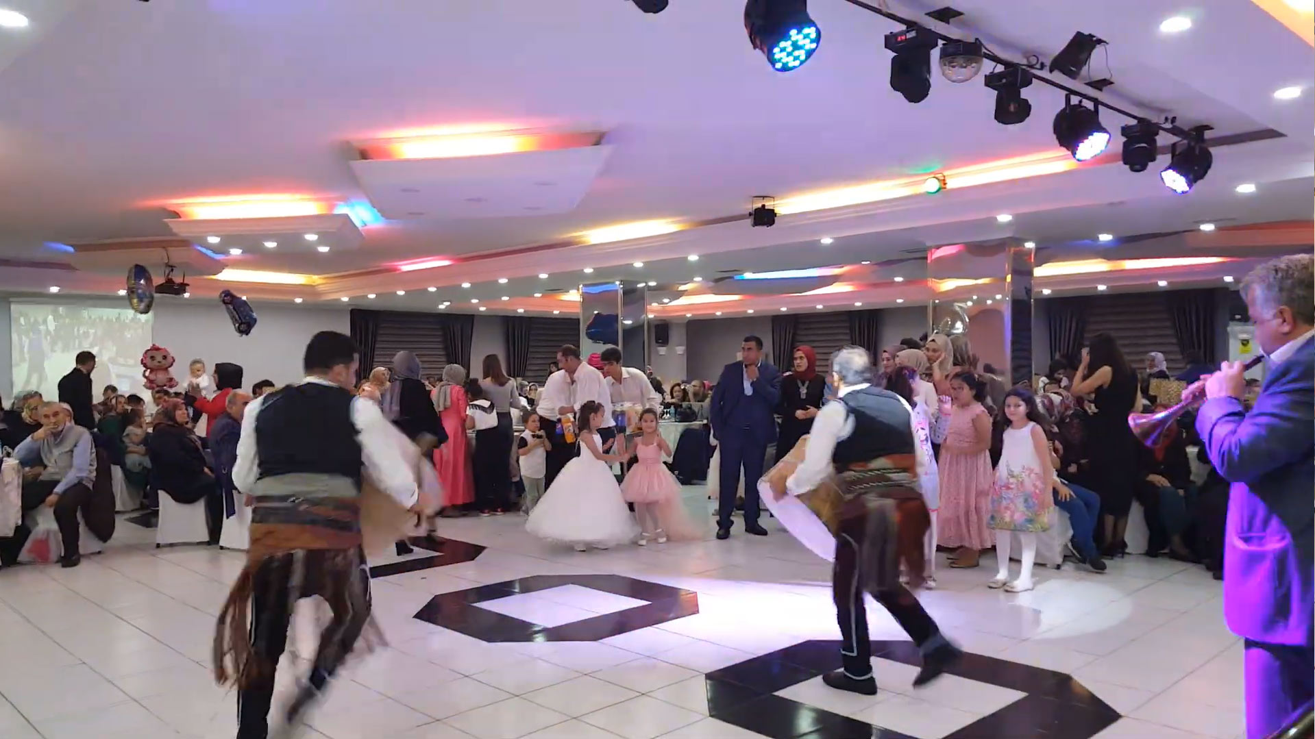 Isparta Sünnet Eğlencesi Performansı